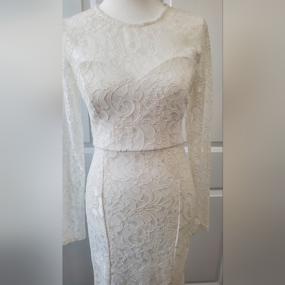 NEW Lulu's Lace Wedding Dress - Picture 6 of 16